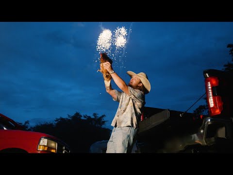 Colin Stough – White Trash (Official Music Video) Colin Stough – White Trash (Official Music Video)